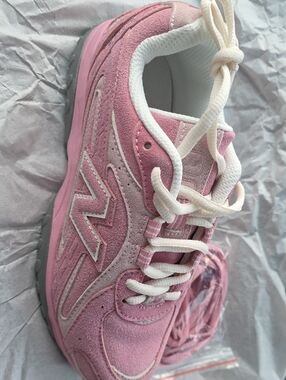 New Balance Pink Suede Women's Lace-Up Sneaker